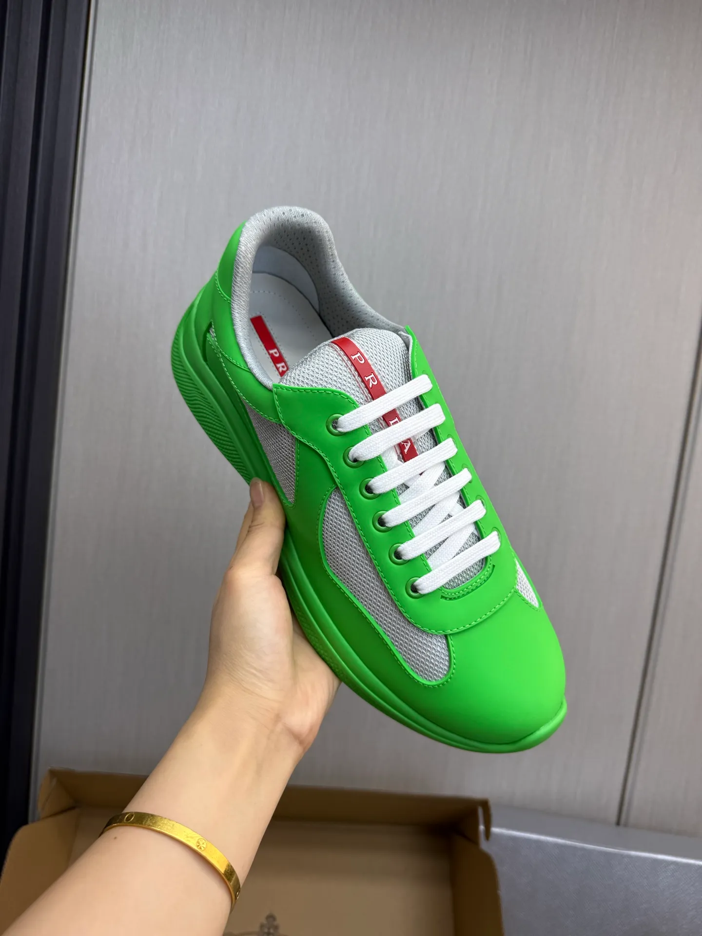 Men's shoes 640💰 [PRADA] Hot selling items🔥Must be recommended every day~~ Official website synchronized, 1:1 high quality shipments✔️ Imported cowhide fabric, rubber material + cowhide lining, original bottom, high-end airplane box packaging🎁 38-45 (38.45 custom-made, non-returnable)